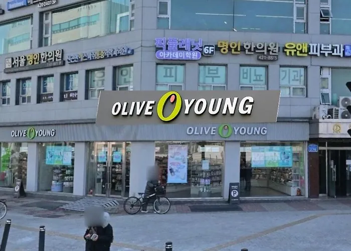 Villa 35 Pyeong Lotte Tower, Lotte World, Seokchon Lake, Seongsu, Gangnam Coex, Kspo Dome, Gym, Ginseng Sauna, Asan Hospital