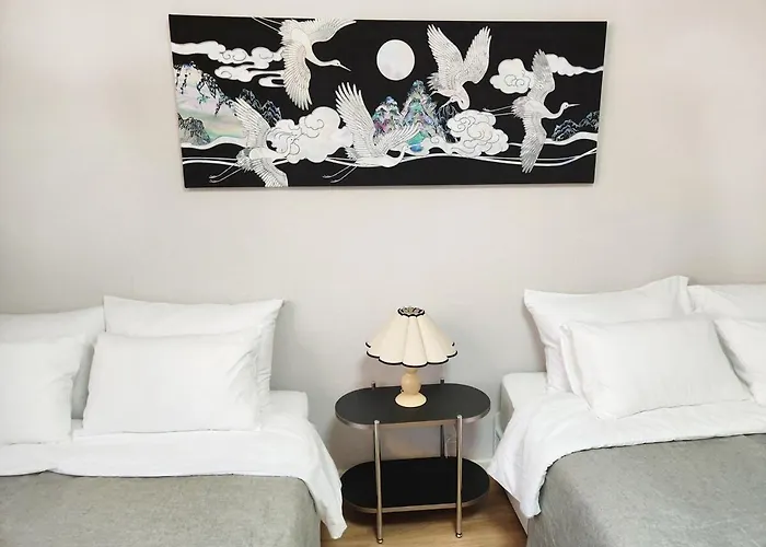 Villa 35 Pyeong Lotte Tower, Lotte World, Seokchon Lake, Seongsu, Gangnam Coex, Kspo Dome, Gym, Ginseng Sauna, Asan Hospital *